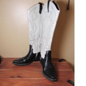 wild fable kenzi tall cowboy boots size 11 black & white (CL401)